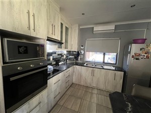 House For Sale in Cassandra Kimberley Northern Cape - P1621645