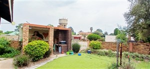 Secure 2-Bedroom Town House in a Sought-After Development! - P1623894