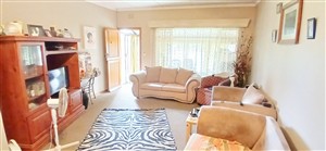 Secure 2-Bedroom Town House in a Sought-After Development! - P1623894