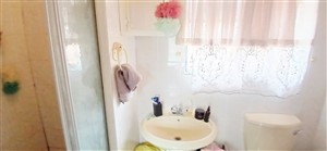 Secure 2-Bedroom Town House in a Sought-After Development! - P1623894