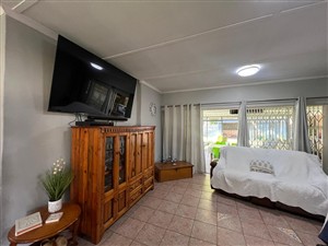 House For Sale in Verwoerdpark Kimberley Northern Cape - P1625778