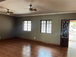 House For Sale in Albertynshof Kimberley Northern Cape - P1627510