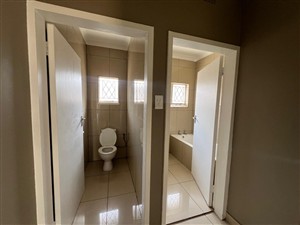 House For Sale in Albertynshof Kimberley Northern Cape - P1627510