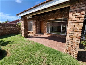 Townhouse To Rent in Kimberley Central Kimberley - P1628984