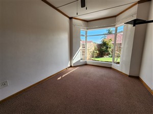 Townhouse To Rent in Kimberley Central Kimberley - P1628984