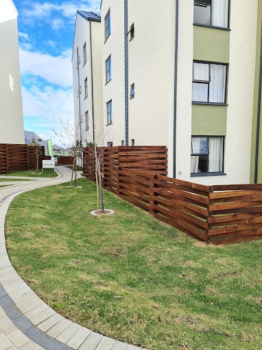 Apartment for sale in Gordons Bay, 65 m²