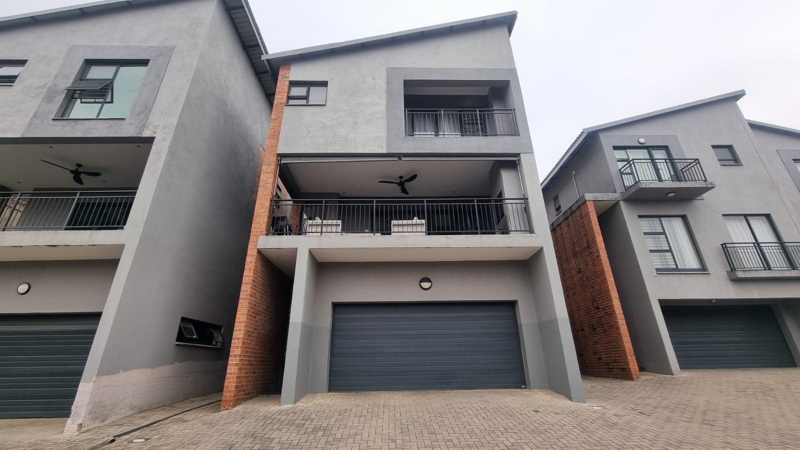 3 Bedroom 2.5 Bathroom for Sale in Nelspruit Ext 2