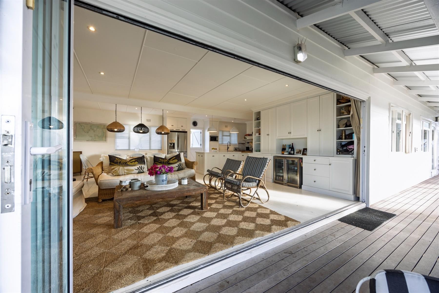 House for sale in Middedorp, Langebaan, 250 m²