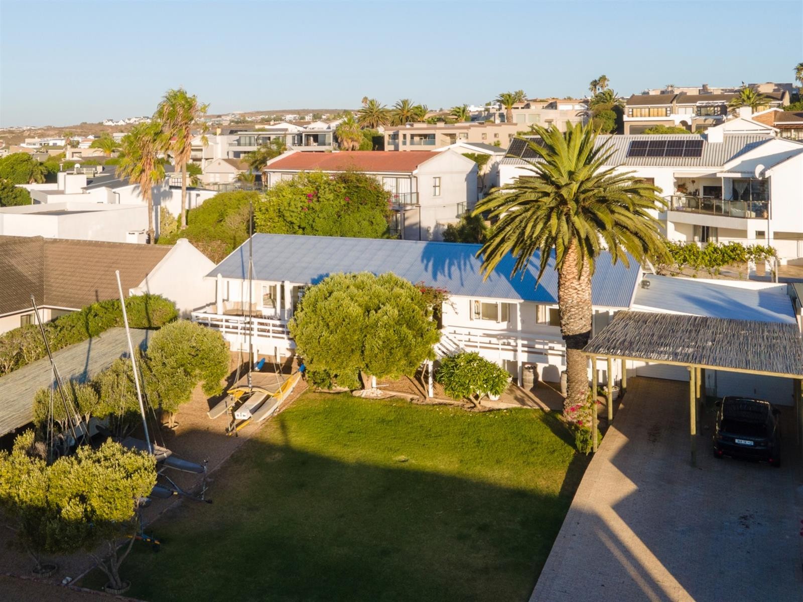 House for sale in Middedorp, Langebaan, 250 m²
