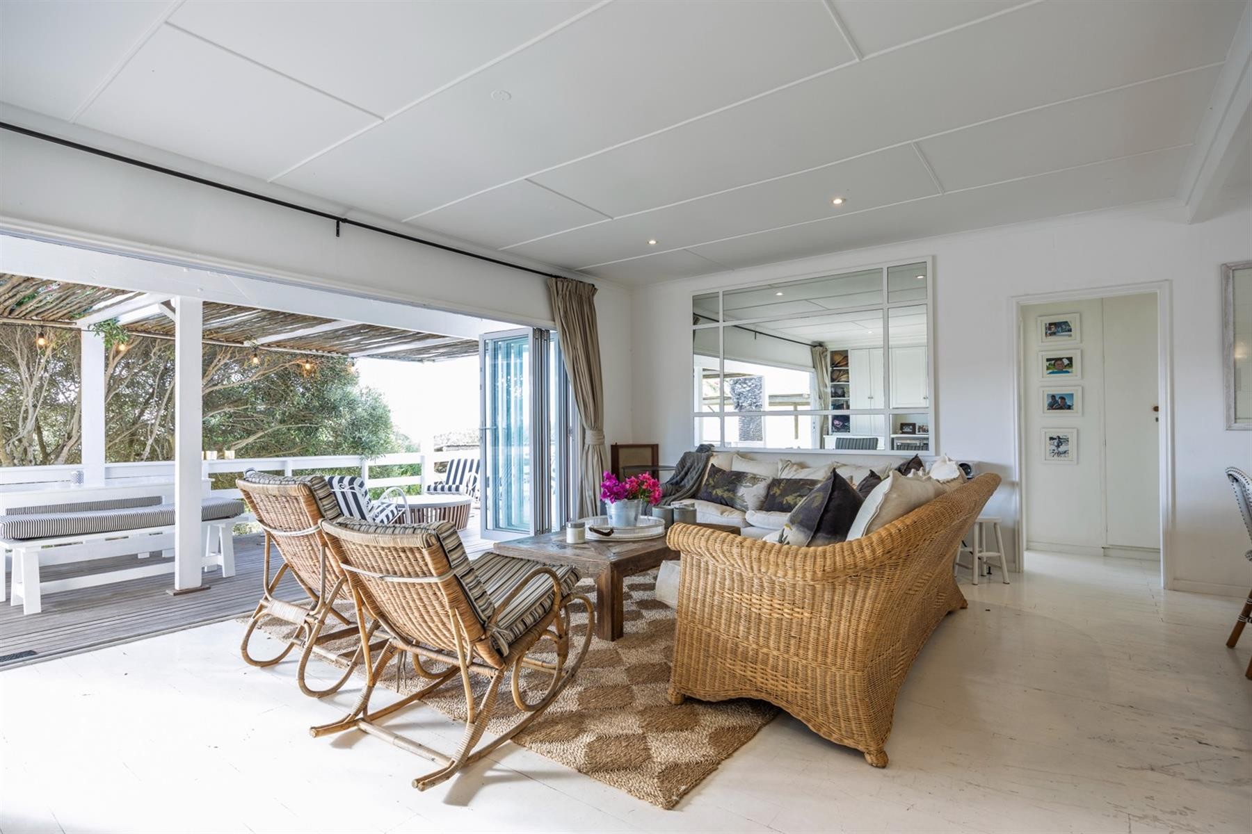 House for sale in Middedorp, Langebaan, 250 m²