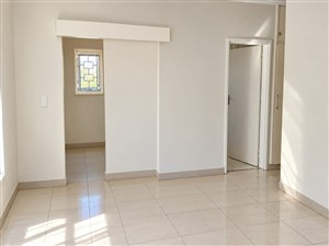 Absolutely beautiful 4 bedroom home For Sale in Amanzimtoti, KwaZulu Natal - P1629293