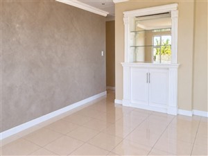 Absolutely beautiful 4 bedroom home For Sale in Amanzimtoti, KwaZulu Natal - P1629293