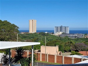 Absolutely beautiful 4 bedroom home For Sale in Amanzimtoti, KwaZulu Natal - P1629293