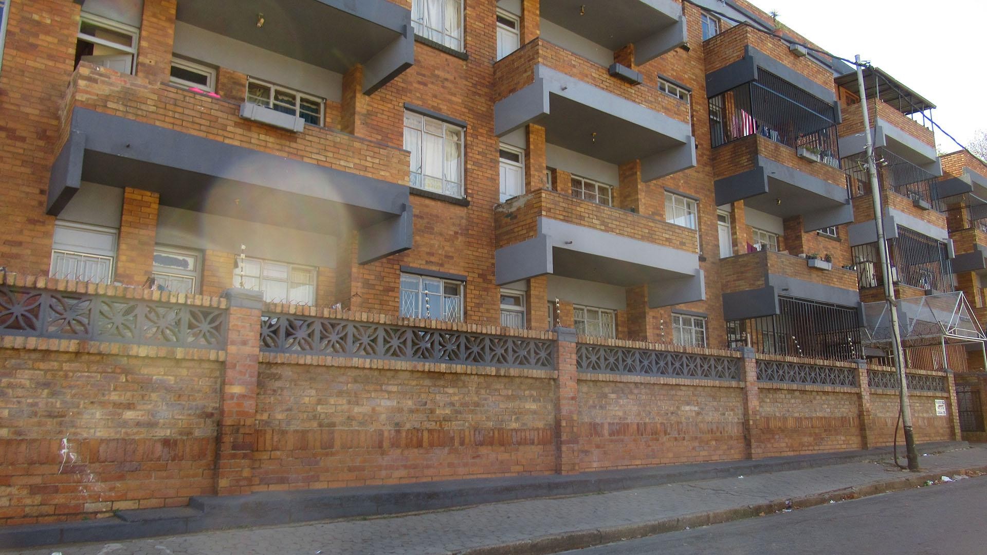 2 Bedroom apartment, Jeppstown,Johannesburg