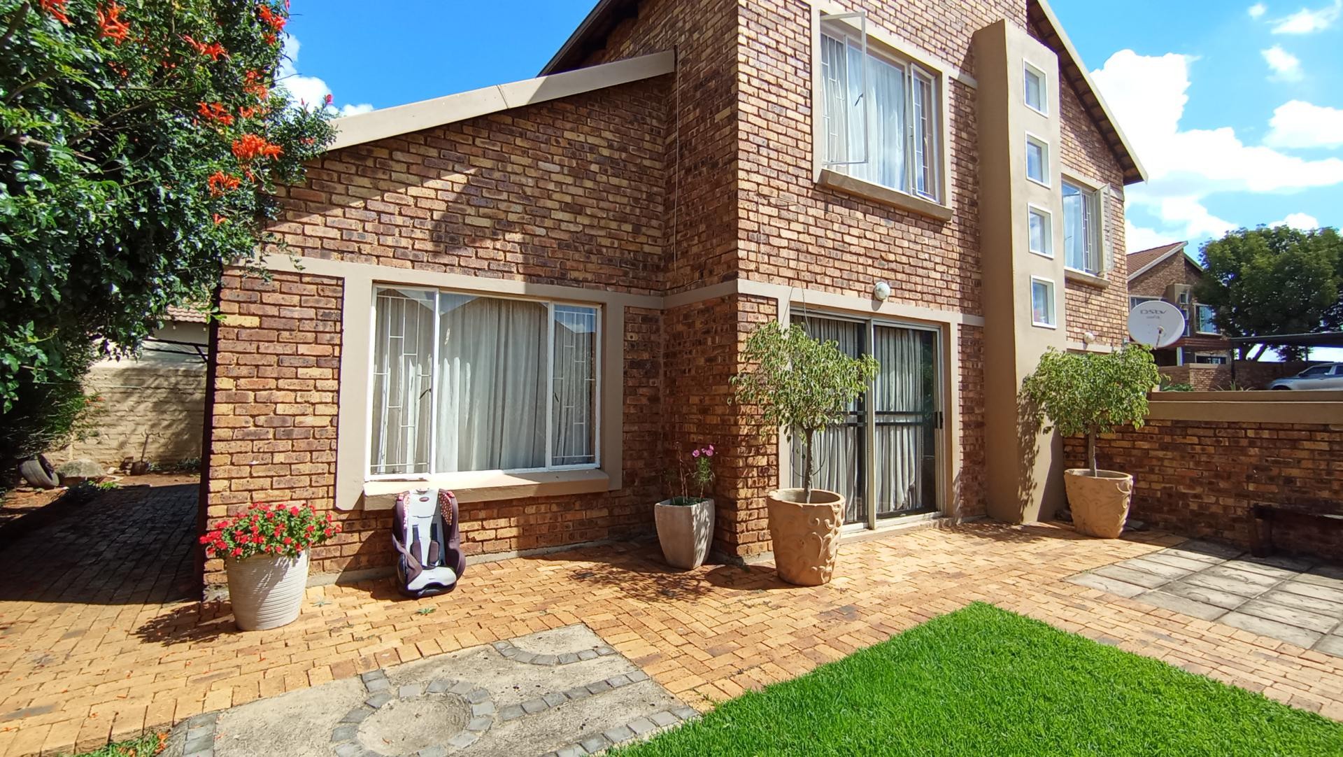 House for sale in Heuwelsig Estate, Centurion, 87 m²