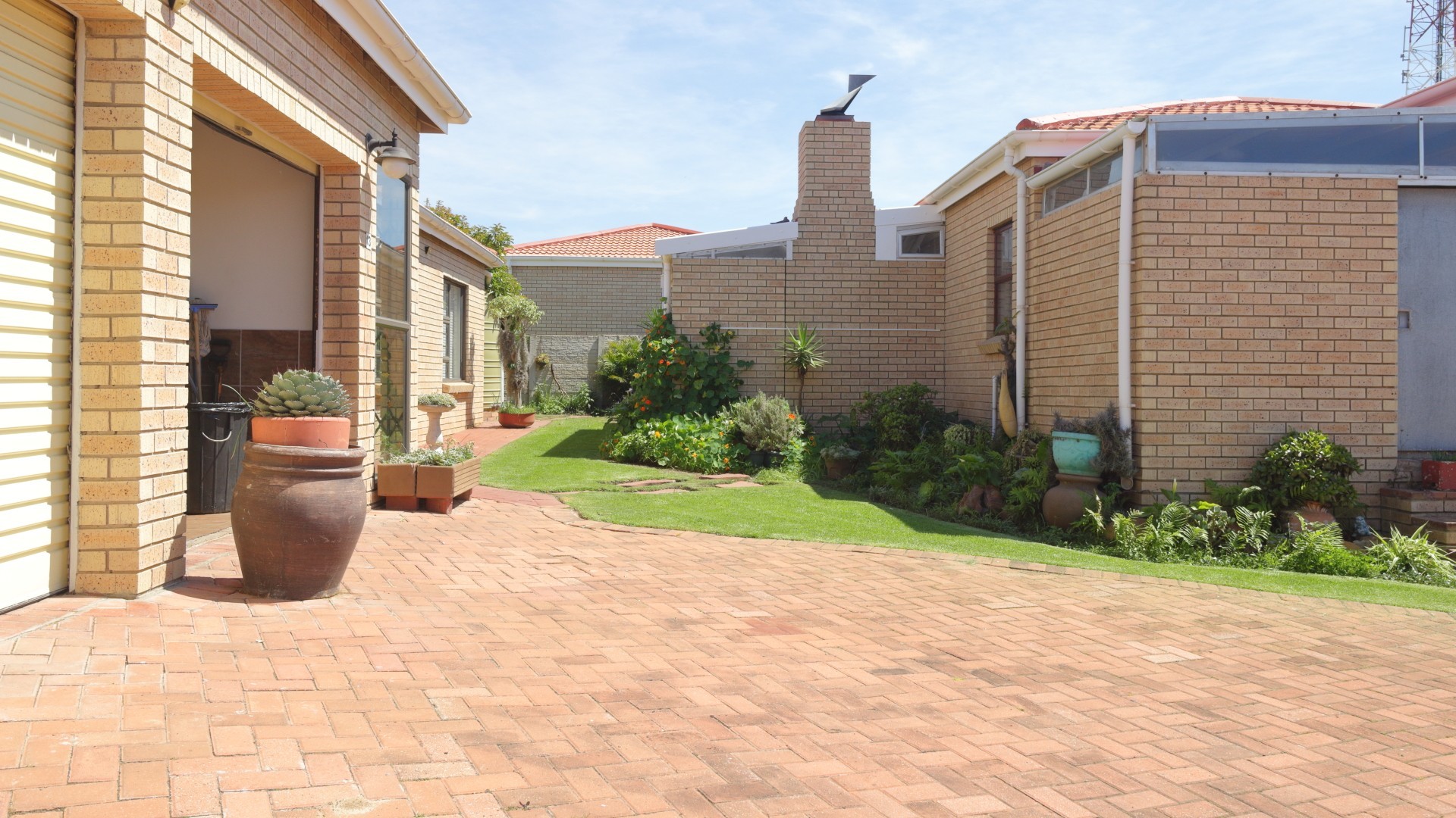 Townhouse for sale in Jeffreys Bay Central, Jeffreys Bay, 133 m²