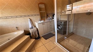 Apartment To Rent in Monument Heights, Kimberley - P1631818