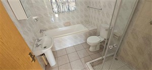 House For Sale in Rhodesdene, Kimberley - P1633094