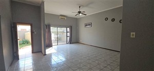 House For Sale in Rhodesdene, Kimberley - P1633094