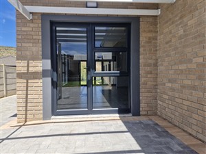 House For Sale in Island View, Mossel Bay - P1633950