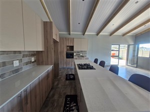House For Sale in Island View, Mossel Bay - P1633950