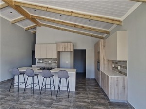 House For Sale in Island View, Mossel Bay - P1633950