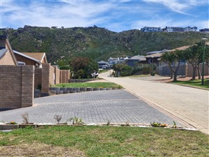 House For Sale in Island View, Mossel Bay - P1633950