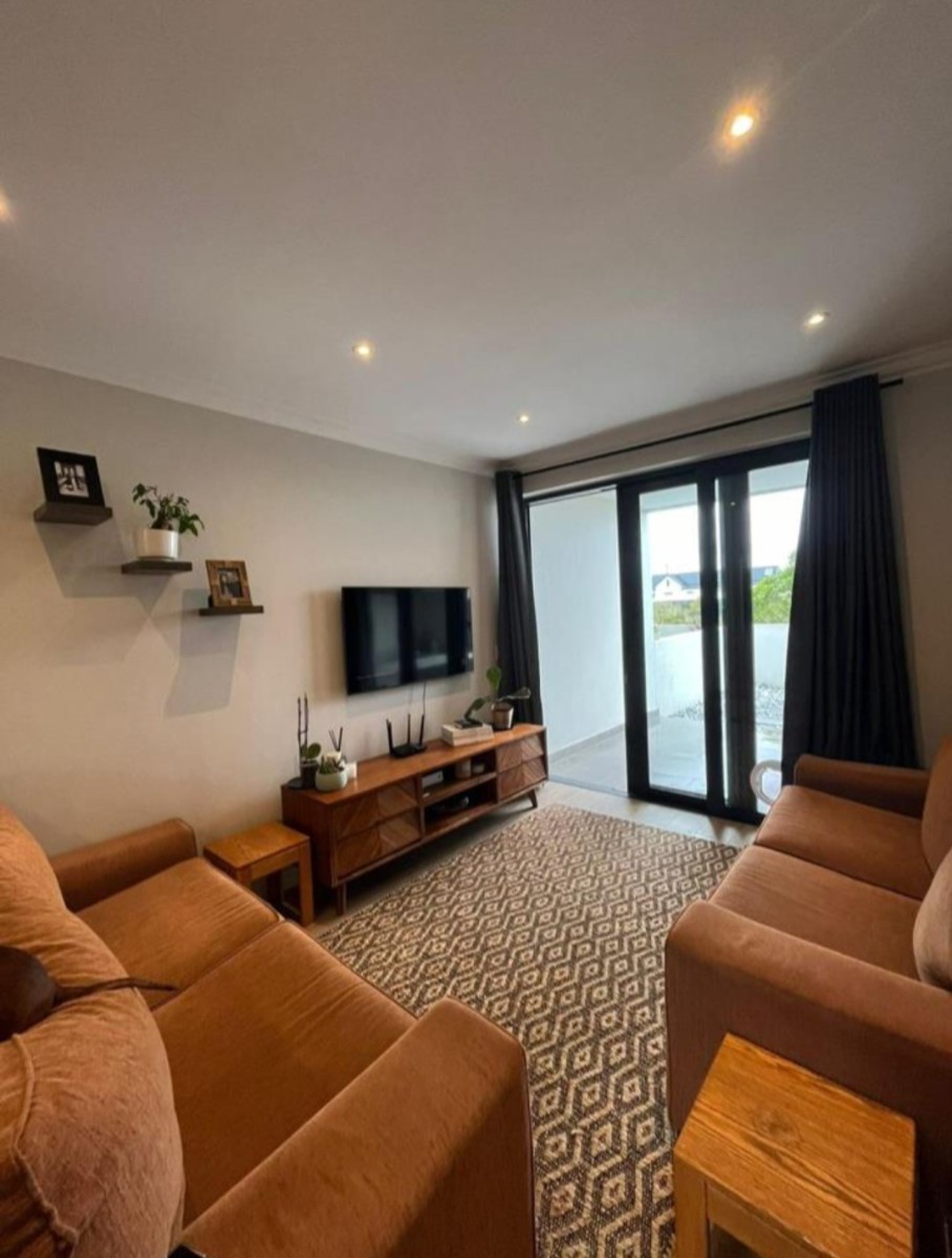 Apartment for sale in Croydon, Somerset West, 105 Acreswood, Sitari Country Estate, 1 The Blvd, Old Main Road, Sitari Country Estate, Croydon, Somerset West, Western Cape, 71 m²