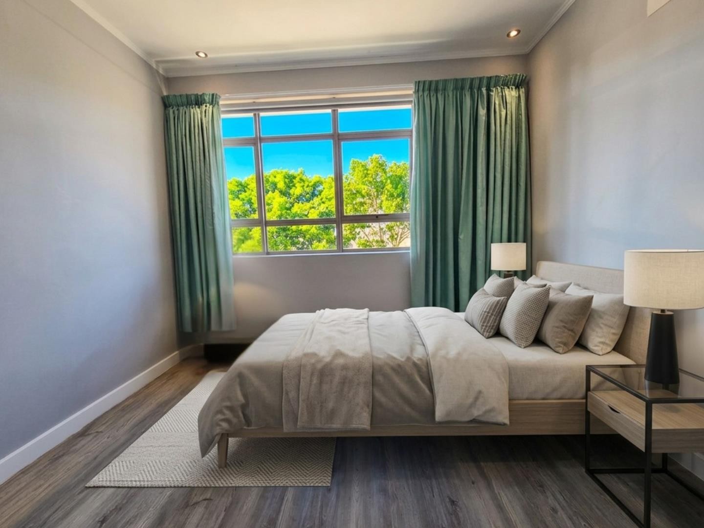 Apartment for sale in Plattekloof, Parow, 77 m²