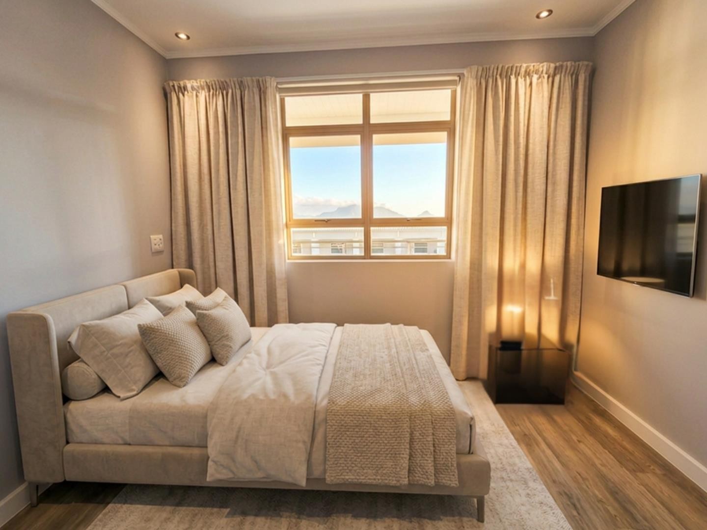 Apartment for sale in Plattekloof, Parow, 77 m²