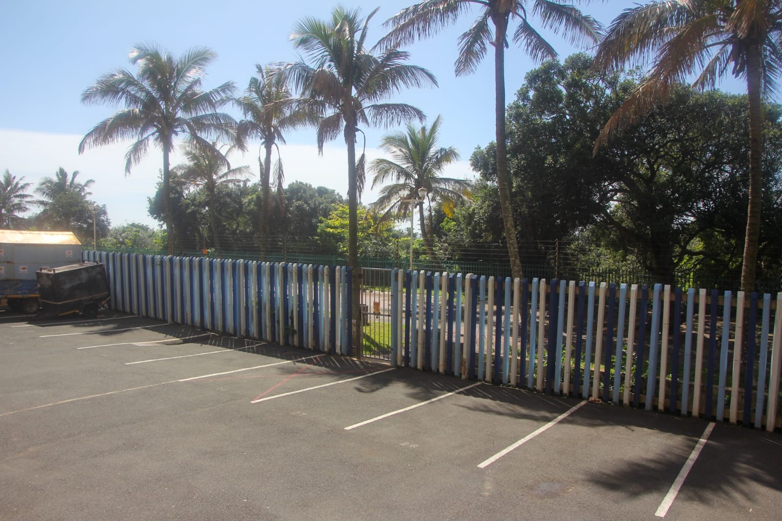 Apartment for sale in Amanzimtoti, KwaZulu Natal