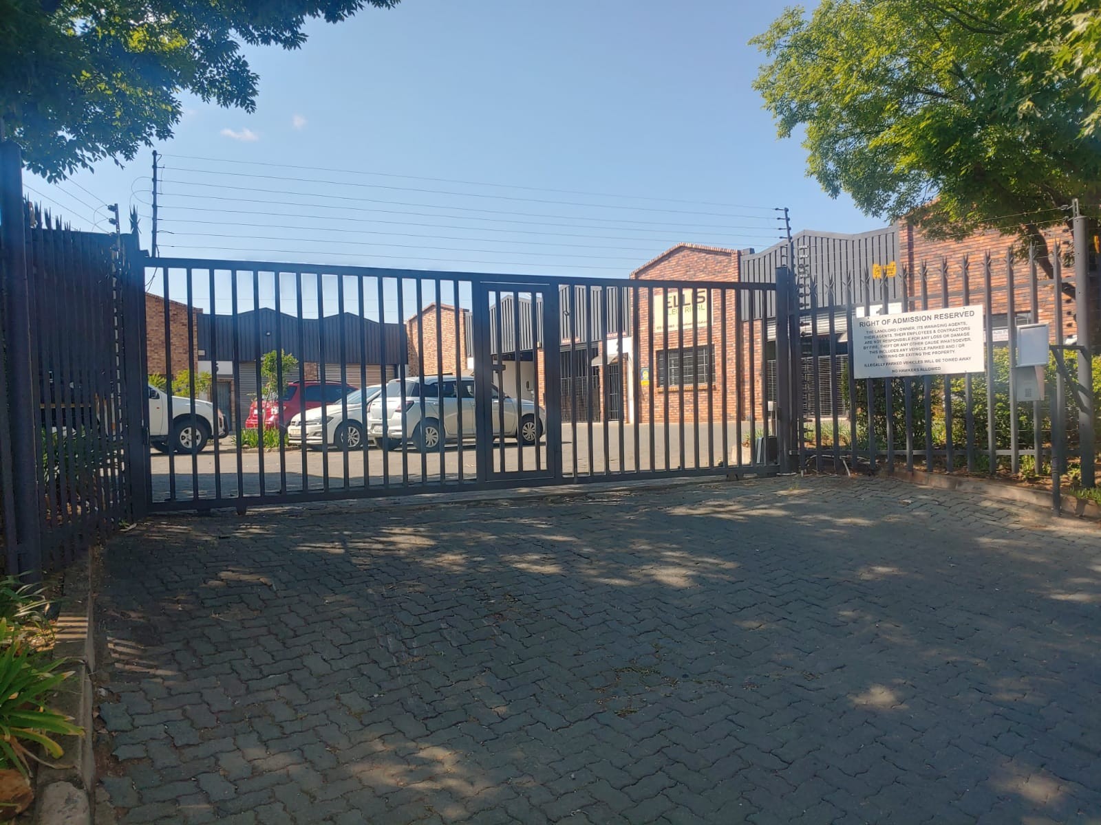 Warehouse for rent in Strijdompark, Randburg, 2, Zero Industrial Park, 176 Fabriek street, Strijdompark, Randburg, Gauteng, 130 m²