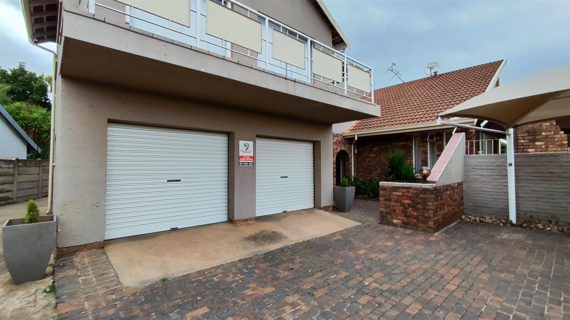 4 Bedroom House for sale in Edleen