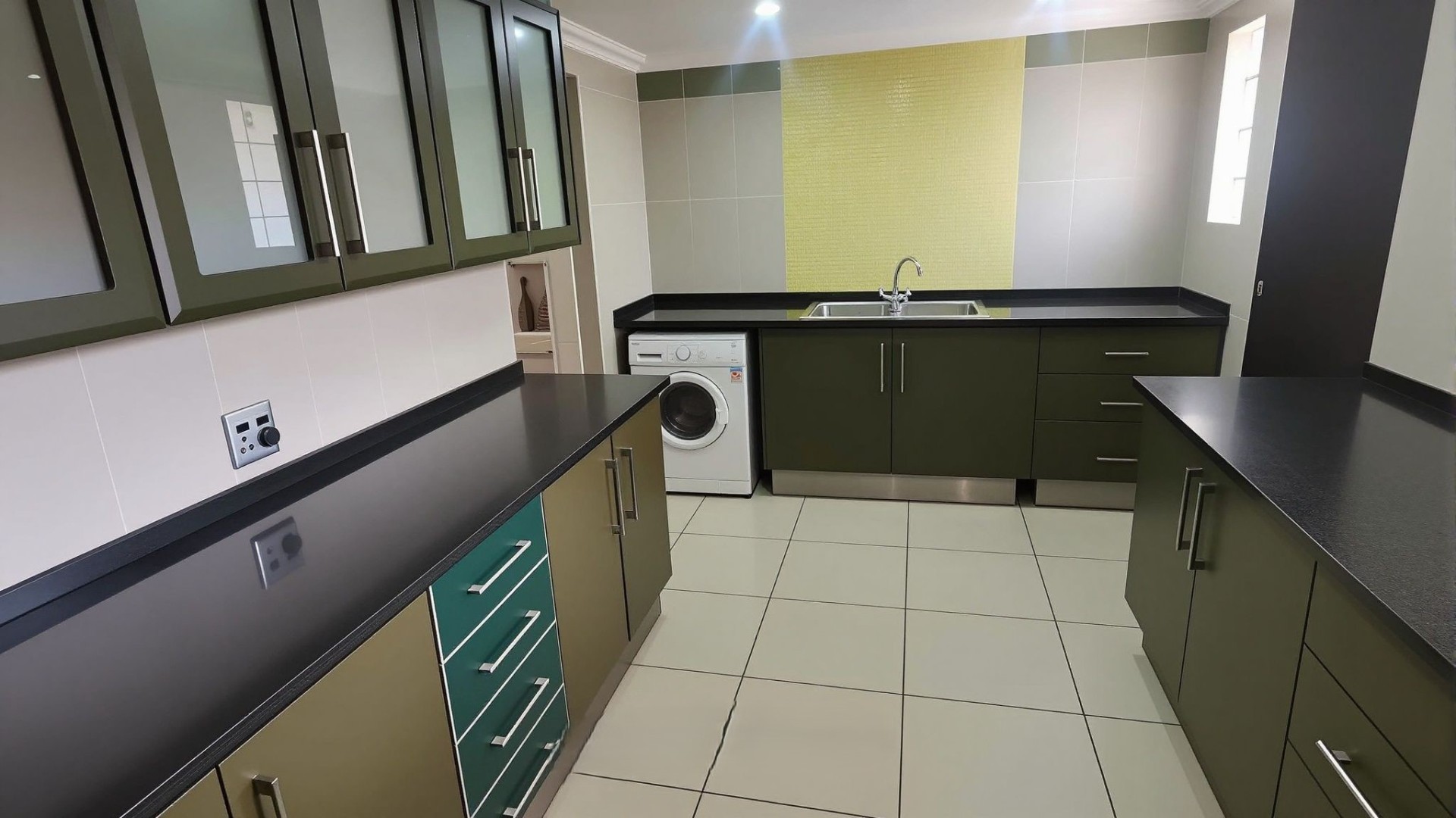 House for sale in Florida Hills, Roodepoort, 1494 m²