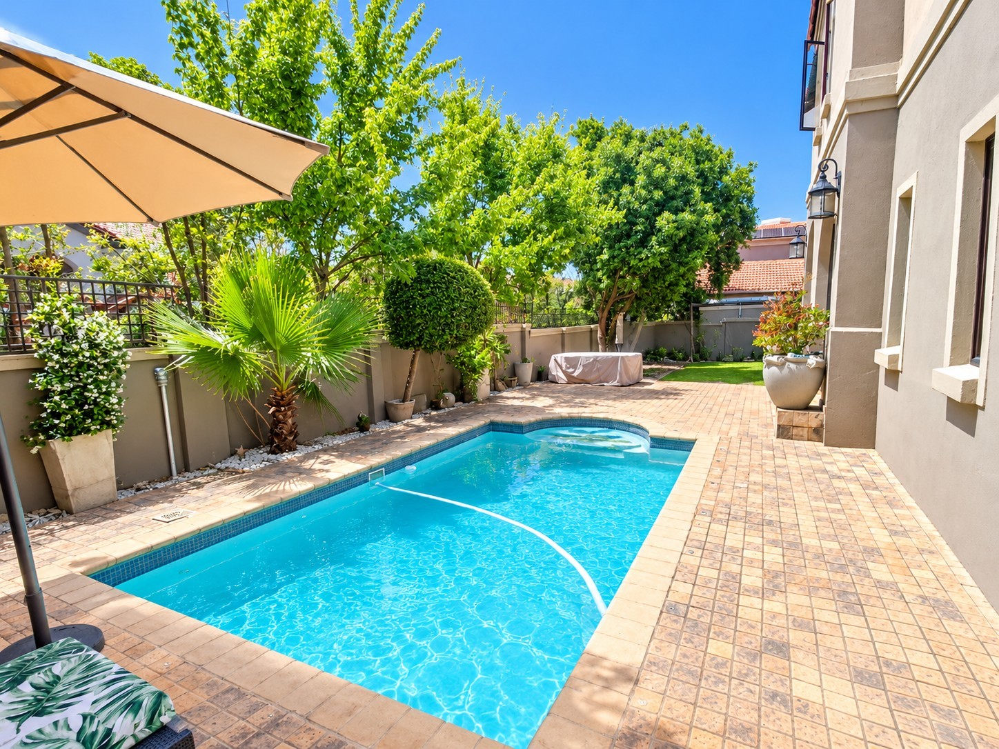 4 Spacious Bedroom House For Sale in Broadacres, Fourways