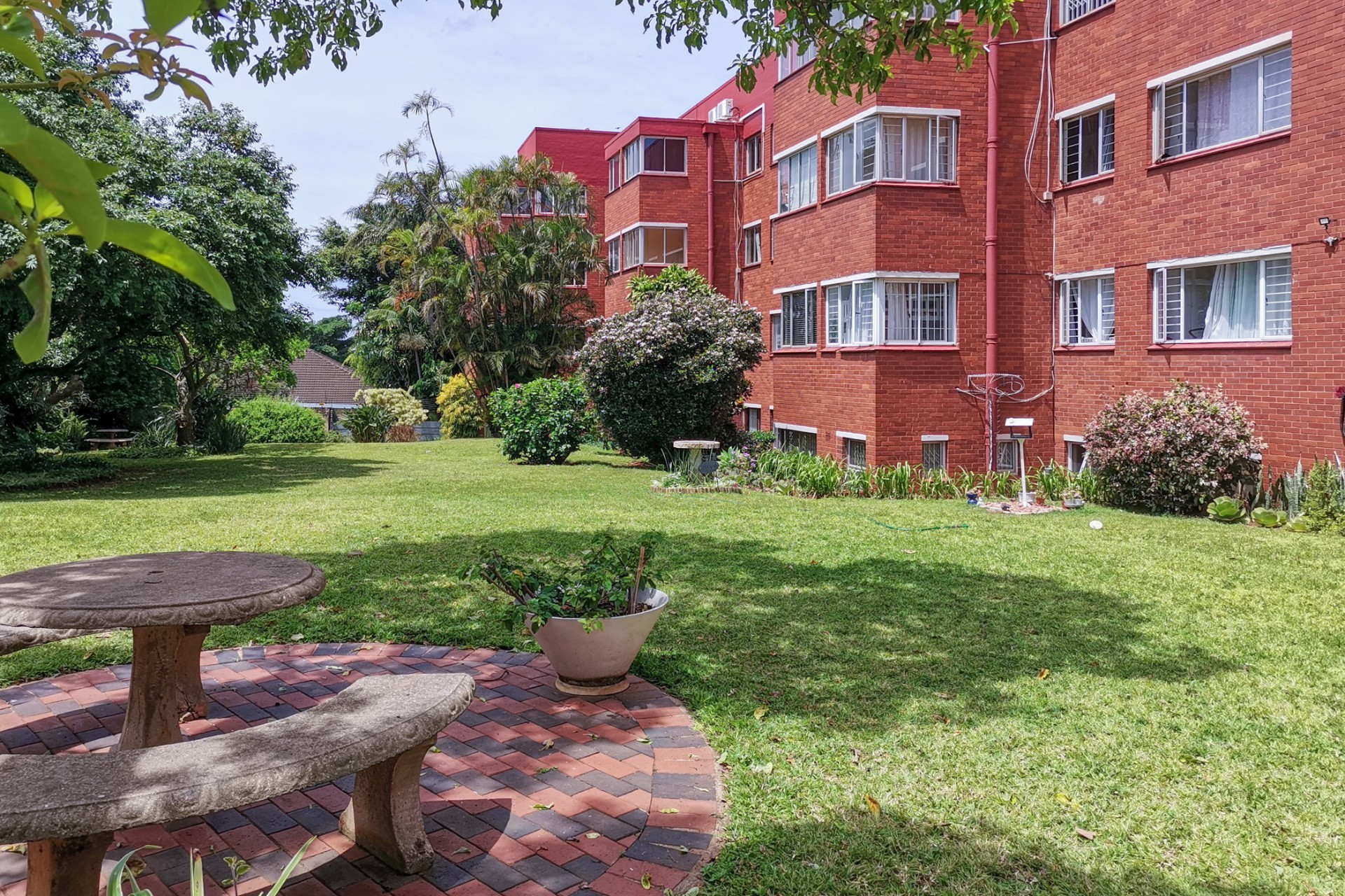 Apartment for sale in Glenwood, Durban, KwaZulu Natal, 69 m²