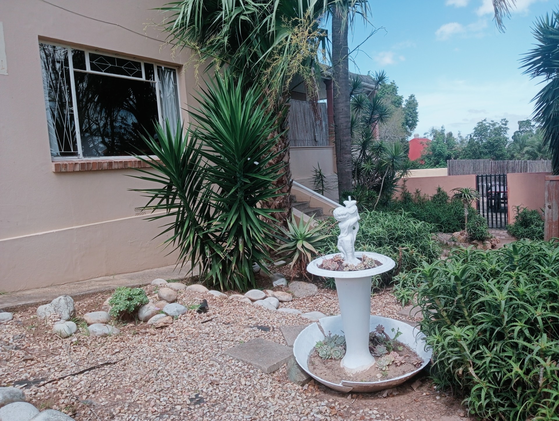 House for sale in Cannon Hill, Uitenhage, 1031 m²