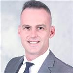 Real Estate Agent Profile Picture